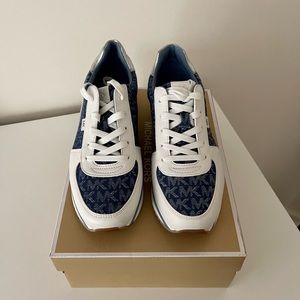 Brand New Michael Kors Monique Trainer Lace-Up Retro Sneakers